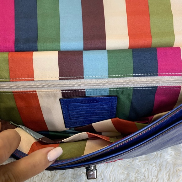 Coach purse - Picture 2 of 3